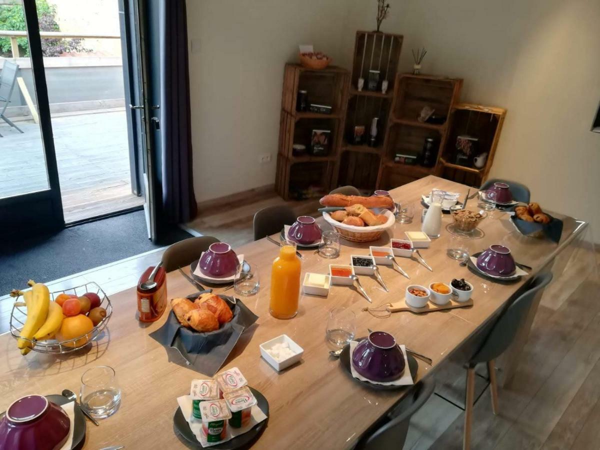 Loge Montaigne Bed and Breakfast L'Hopital-sous-Rochefort Buitenkant foto